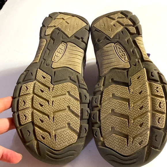 EUC KEEN Slip On Sandals, Loafer, Sz 4, Hikers, Walking, Comfort, Unisex - Picture 13 of 15